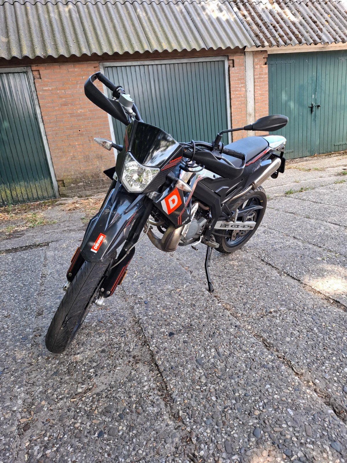Brommer Derby Limited editie 50cc, Fietsen en Brommers, Brommers | Derbi, Ophalen, 6 versnellingen, Maximaal 45 km/u, Zo goed als nieuw