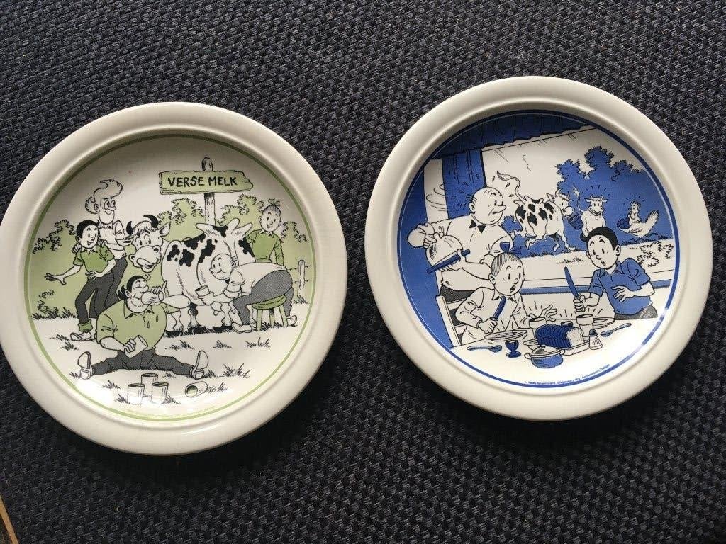 2 bordjes suske en wiske/groen=klein stukje af, Ophalen of Verzenden, Suske en Wiske, Gebruikt, Gebruiksvoorwerp