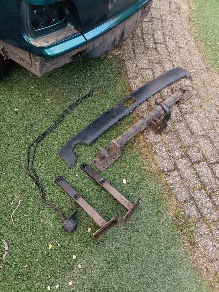 Bmw E36 trekhaak, Auto-onderdelen, Uitlaatsystemen, Ophalen, BMW