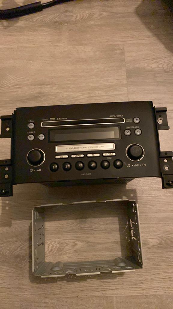 Suzuki Swift Radio CD Speler met Frame, Ophalen of Verzenden, Gebruikt