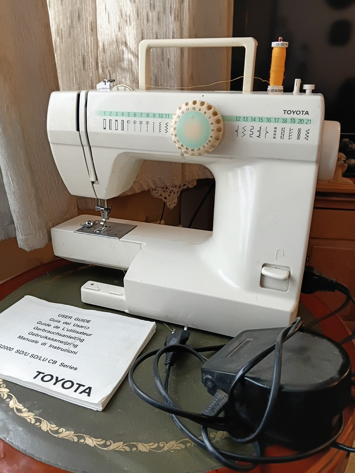 Naaimachine, merk Toyota te koop in goede staat, Ophalen, Zo goed als nieuw, Naaimachine, Overige merken