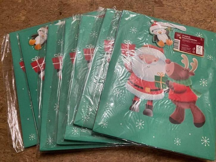 Geschenktassen set 28 stuks oa kerst cadeau tasjes nieuw, Ophalen of Verzenden, Nieuw, Overige typen, Kerst of Sinterklaas