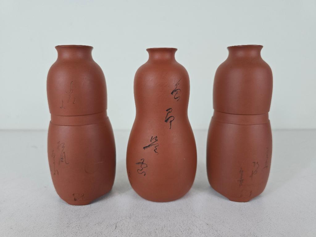 Drie vazen karakters, klei, Japan, midden 20e eeuw, Ophalen of Verzenden
