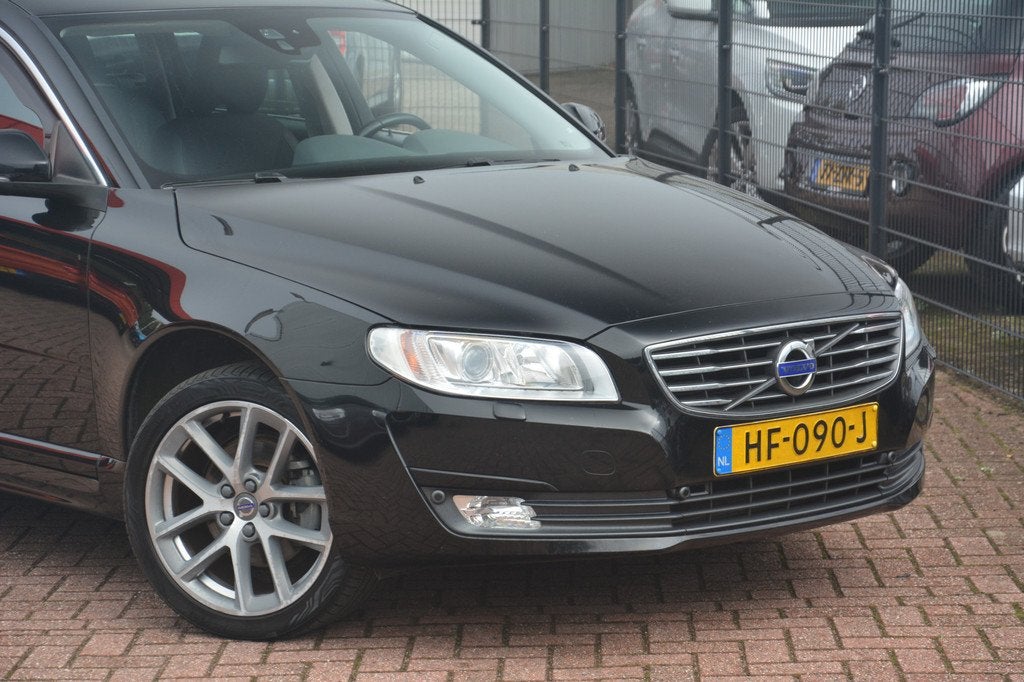 Volvo V70 2.0 D3 Classic Edition | Navigatie | PDC | Clima |, Auto's, Volvo, Voorwielaandrijving, Euro 6, 4 cilinders, Zwart