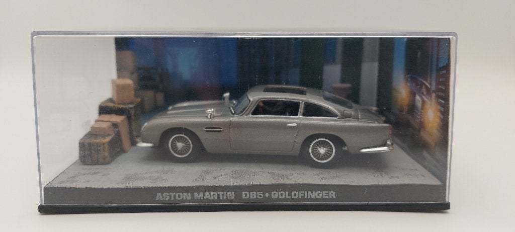 #25 Aston Martin DB5 James bond auto, Verzenden, Nieuw, Auto, Universal Hobbies