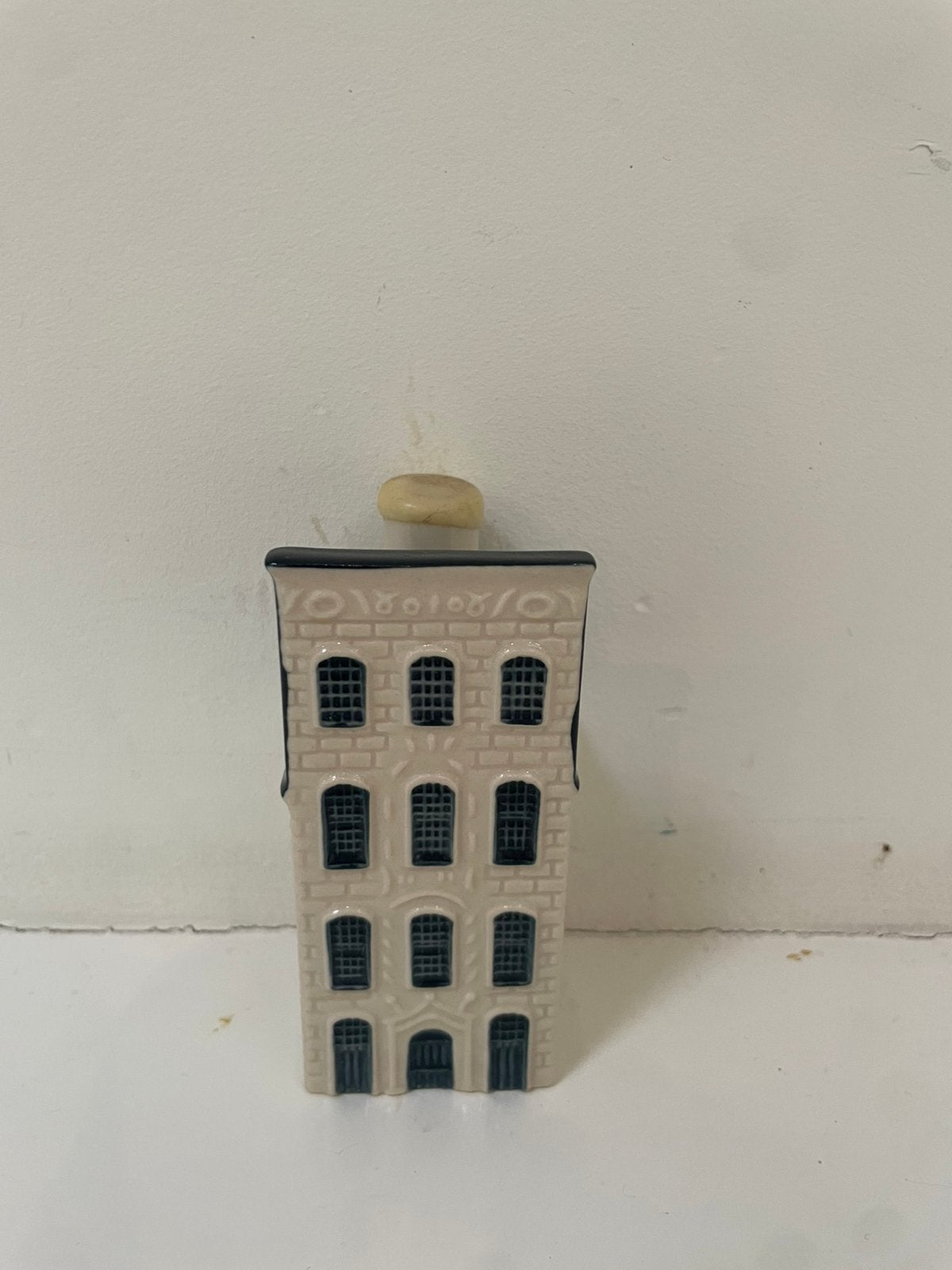 Klm huisje nummer 27, Verzamelen, KLM Huisjes, Ophalen of Verzenden, Zo goed als nieuw, 21 t/m 40