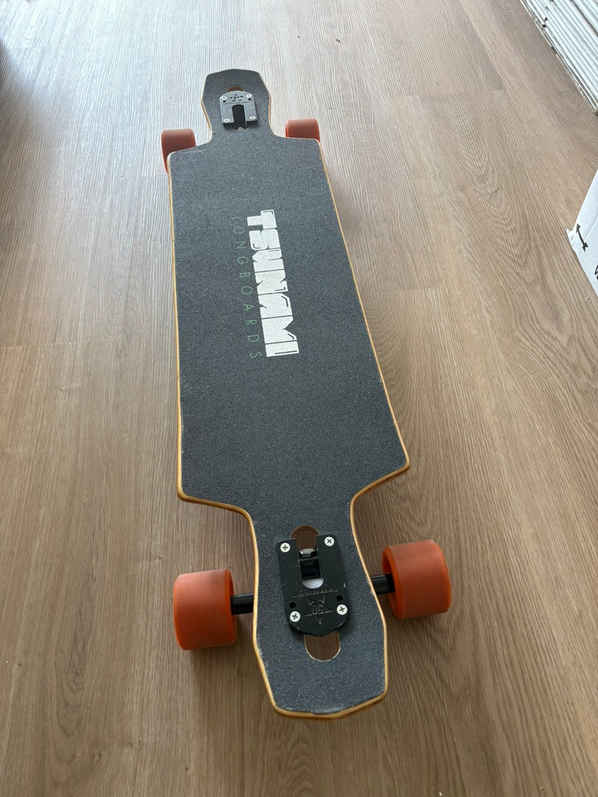 Longboard TSUNAMI, Ophalen, Zo goed als nieuw, Longboard
