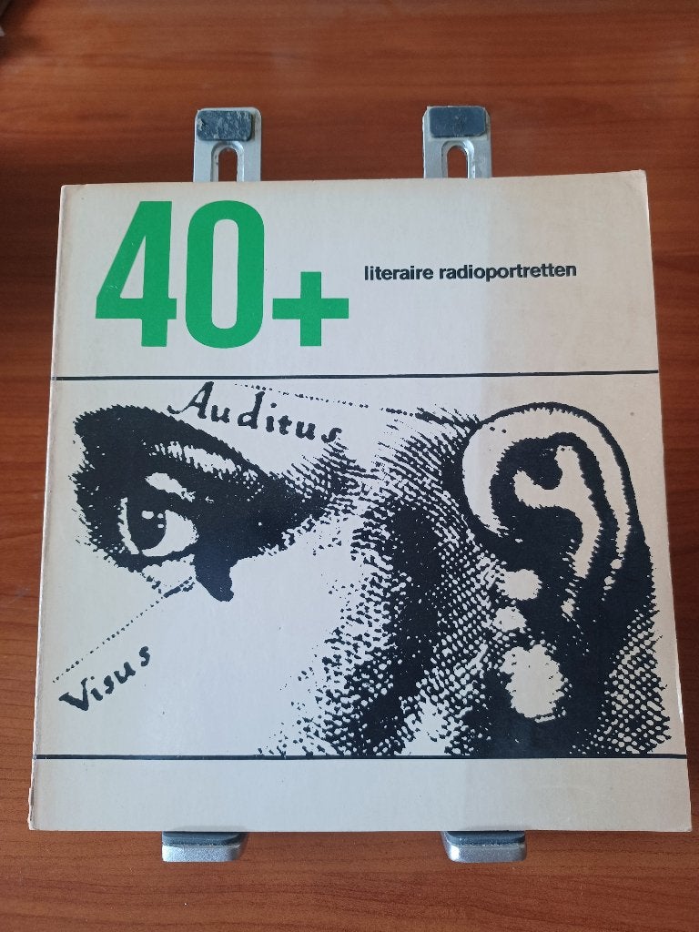 40+ Literaire radioportretten, Boeken, Ophalen of Verzenden, Zo goed als nieuw, Wim Hazeu, Cor Holst