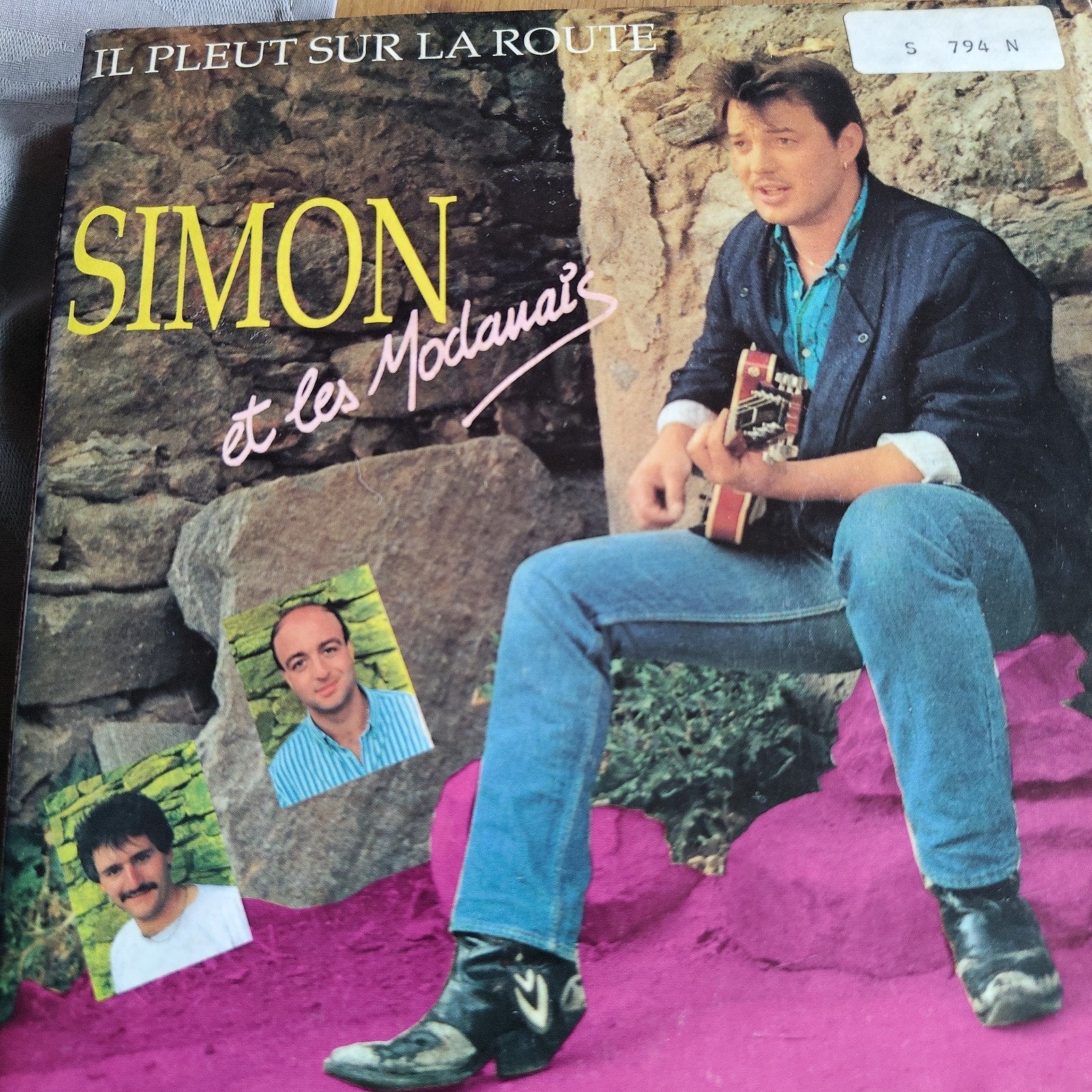Simon et les Modanais - Il Pleut Sur La Route (Single), Ophalen of Verzenden, Gebruikt, 7 inch