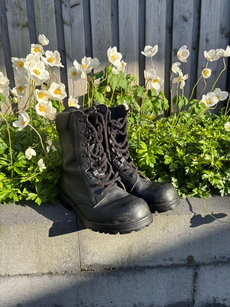 KL leger kisten militair jaren 90 maat 44 leder, Verzamelen, Ophalen, Landmacht, Nederland, Kleding of Schoenen