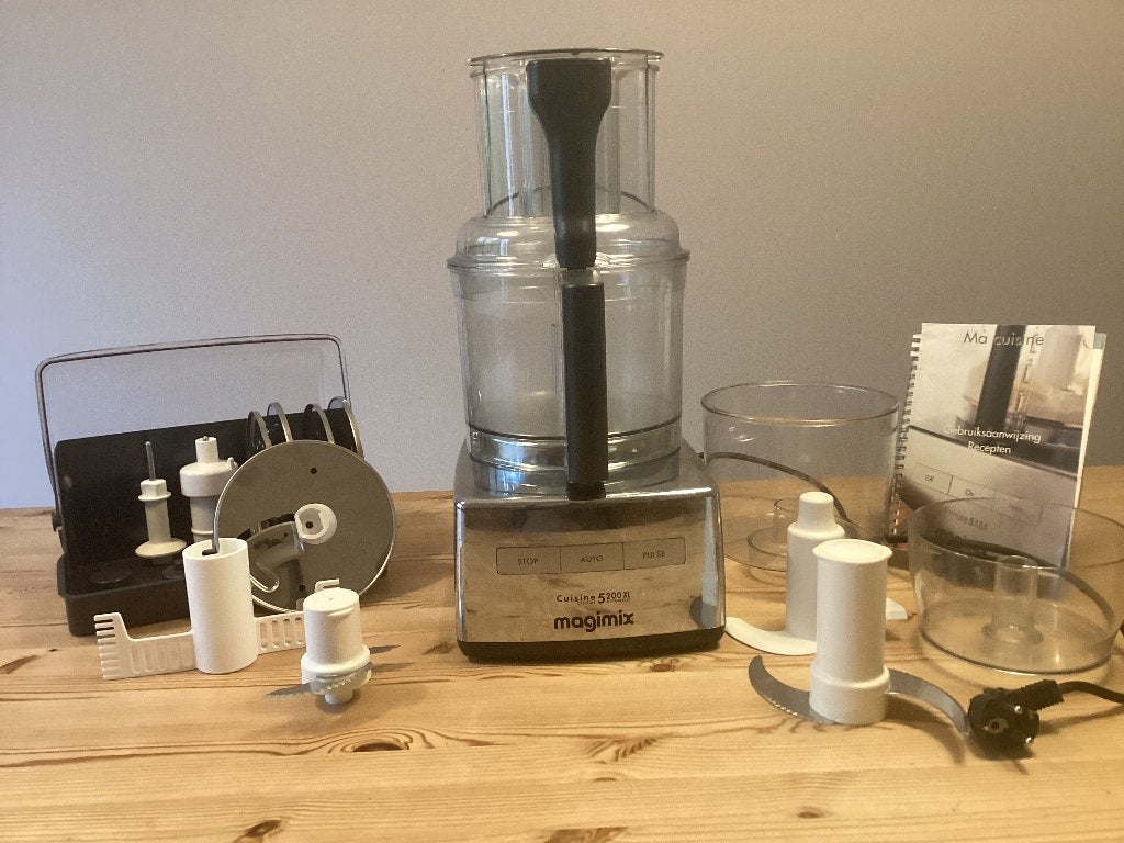 Magimix  Cuisine 5200, Witgoed en Apparatuur, 4 liter of meer, Ophalen, Zo goed als nieuw, 3 snelheden of meer