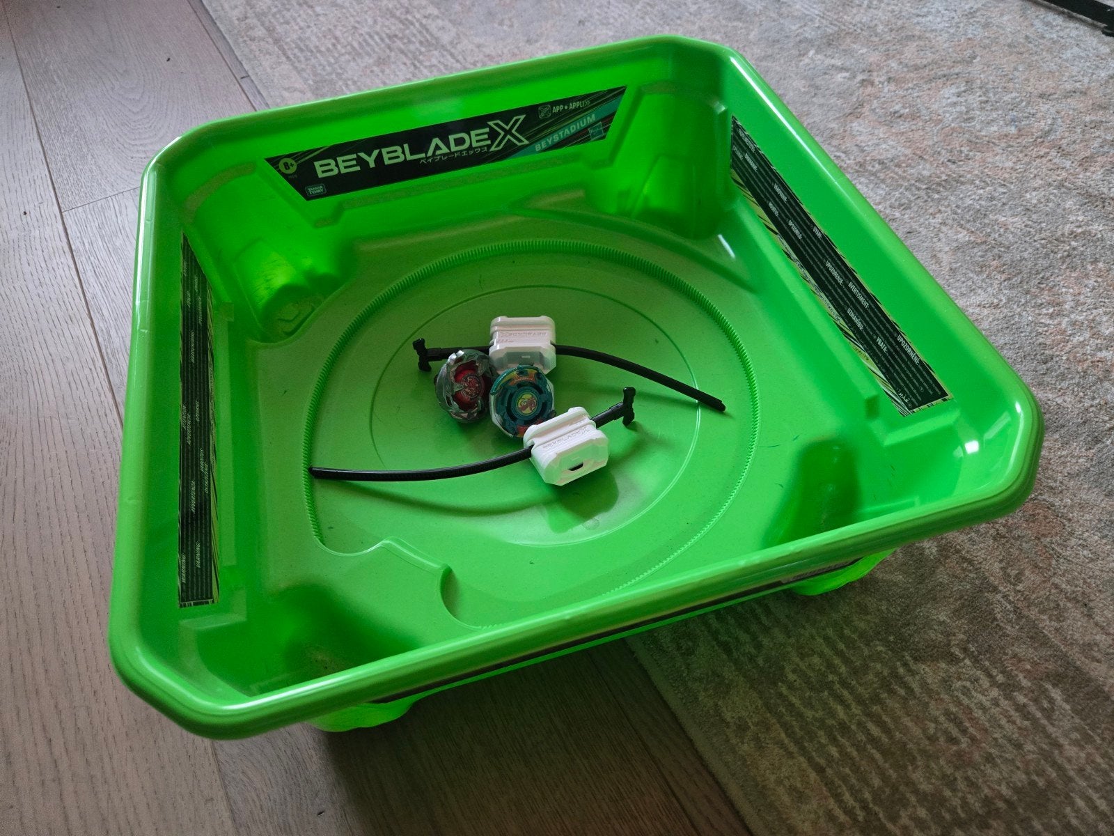Beyblade X Beyblade Stadium met 2 Beyblades, Ophalen of Verzenden, Jongen of Meisje