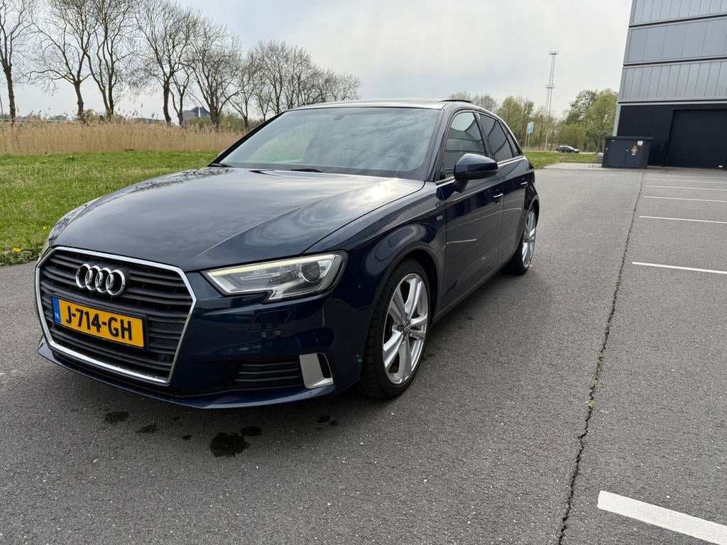 Audi A3 1.4 Tfsi Cod design Pro Line Plus oa Automaat, Pano, Auto's, Audi, Euro 6, 4 cilinders, Blauw, Leder en Stof
