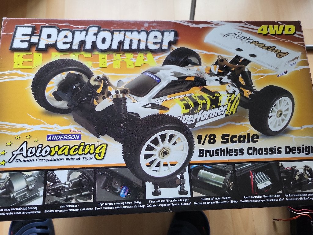 E-performer rc 1/8 scale, Ophalen, Zo goed als nieuw, 1:5 t/m 1:8, Auto