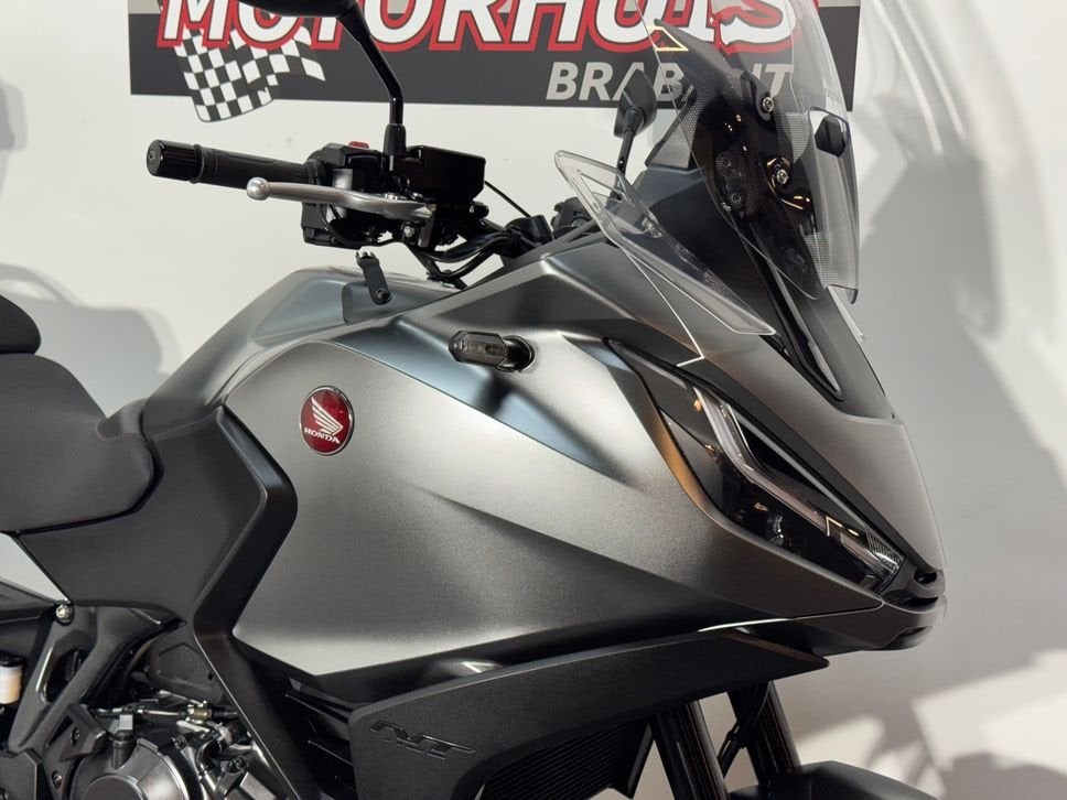 HONDA NT 1100 (bj 2022), 2 cilinders, HONDA, Motorrijbewijs A, Bedrijf