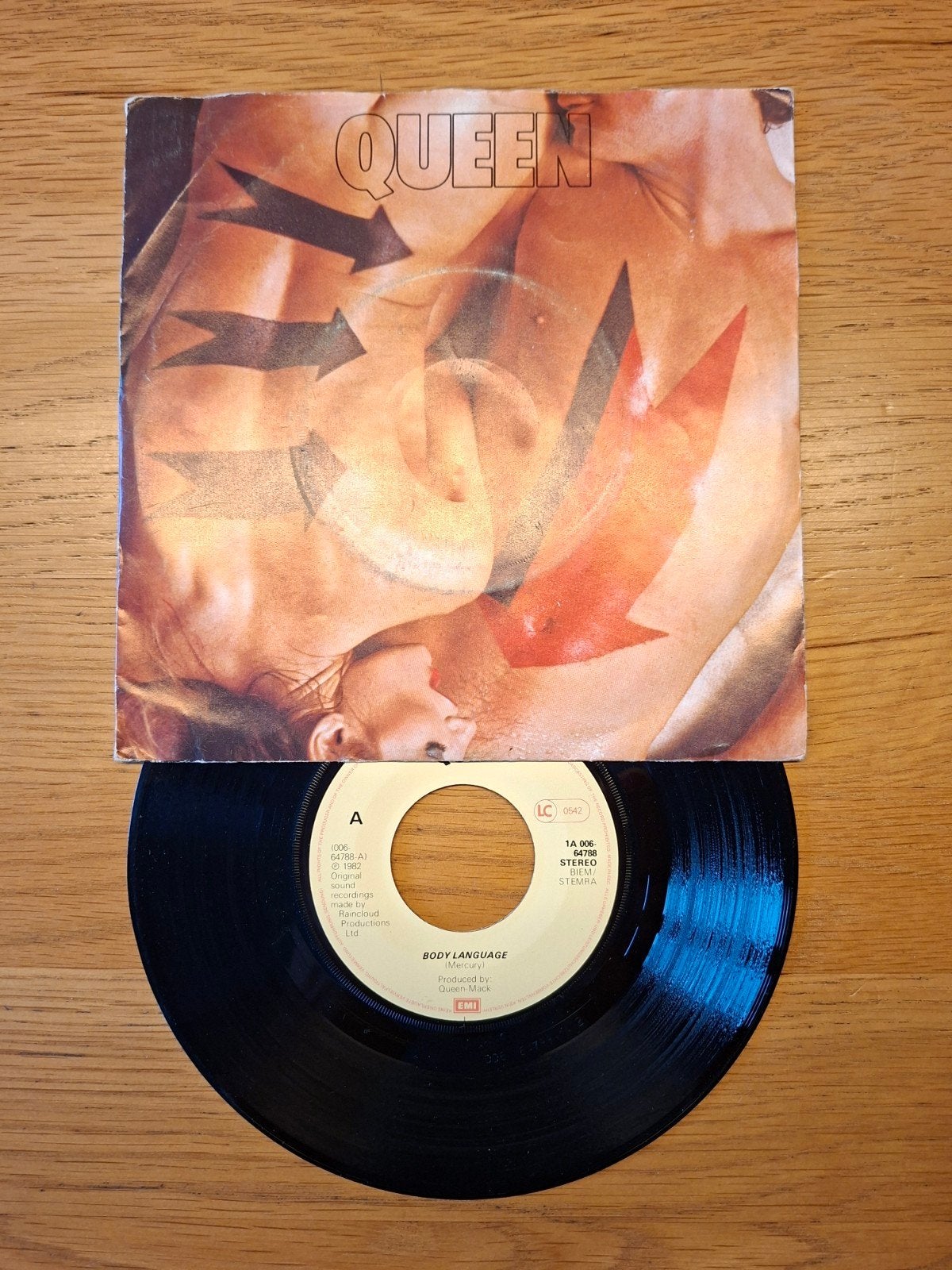 Queen - Body Language 7 inch single (1982), Gebruikt, 7 inch, Ophalen of Verzenden, Pop