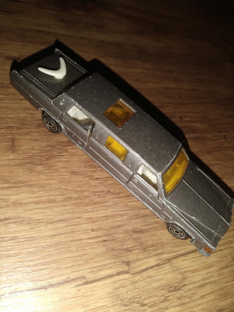 Matchbox Cadillac Limousine, modelnummer 339. , Ophalen of Verzenden