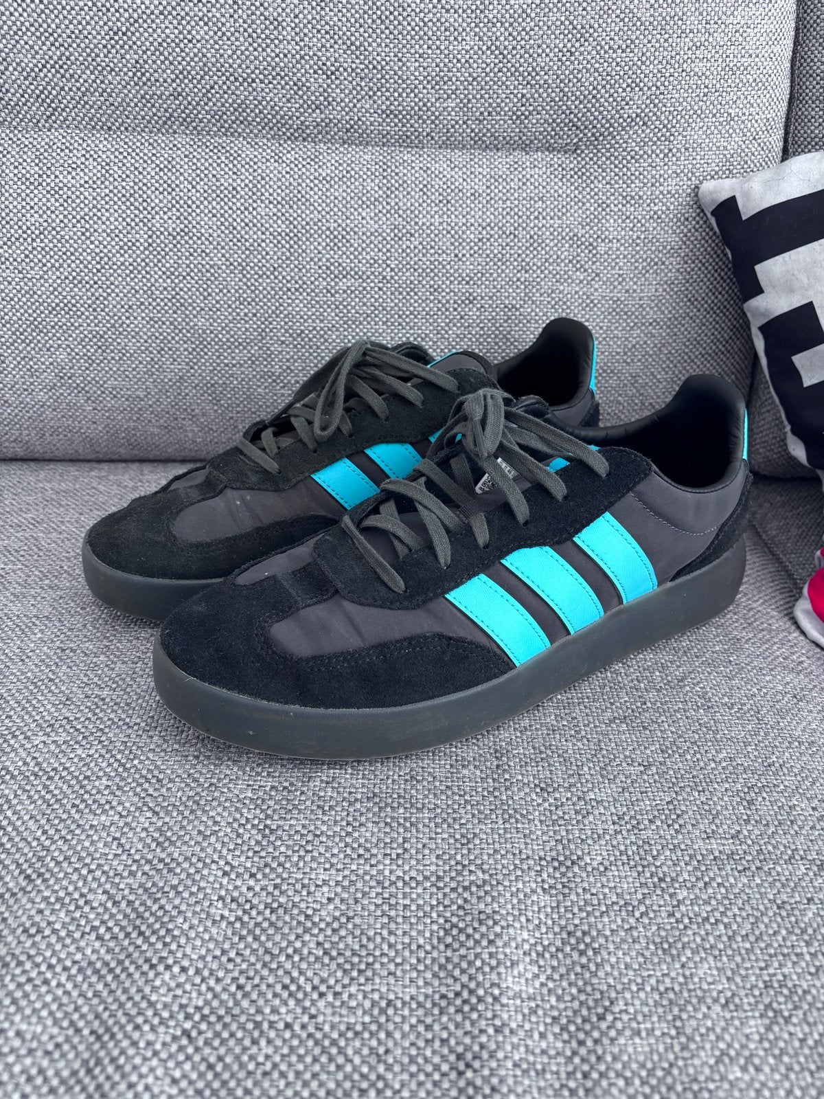 Adidas x AMG Petronas Sneakers Zwart/Turquoise, Ophalen of Verzenden, Zo goed als nieuw, Zwart, Sneakers of Gympen