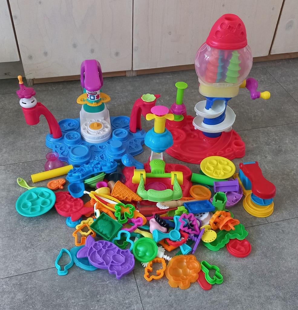 Play doh klei sets, Ophalen of Verzenden, Gebruikt, Knutselen