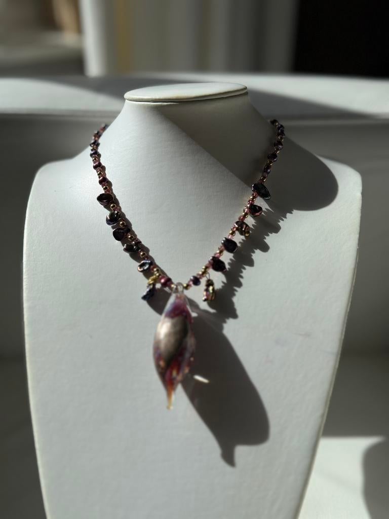 Lang collier met zoetwaterparels +handgeblazen glasornament, Overige kleuren, Verzenden, Nieuw, Verstelbaar
