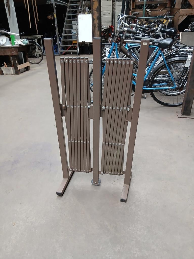 Uitschuifbaar hekwerk / afzetting - Max. 350 cm lengte, Tuin en Terras, Ophalen, Minder dan 3 meter, IJzer, 1 tot 2 meter