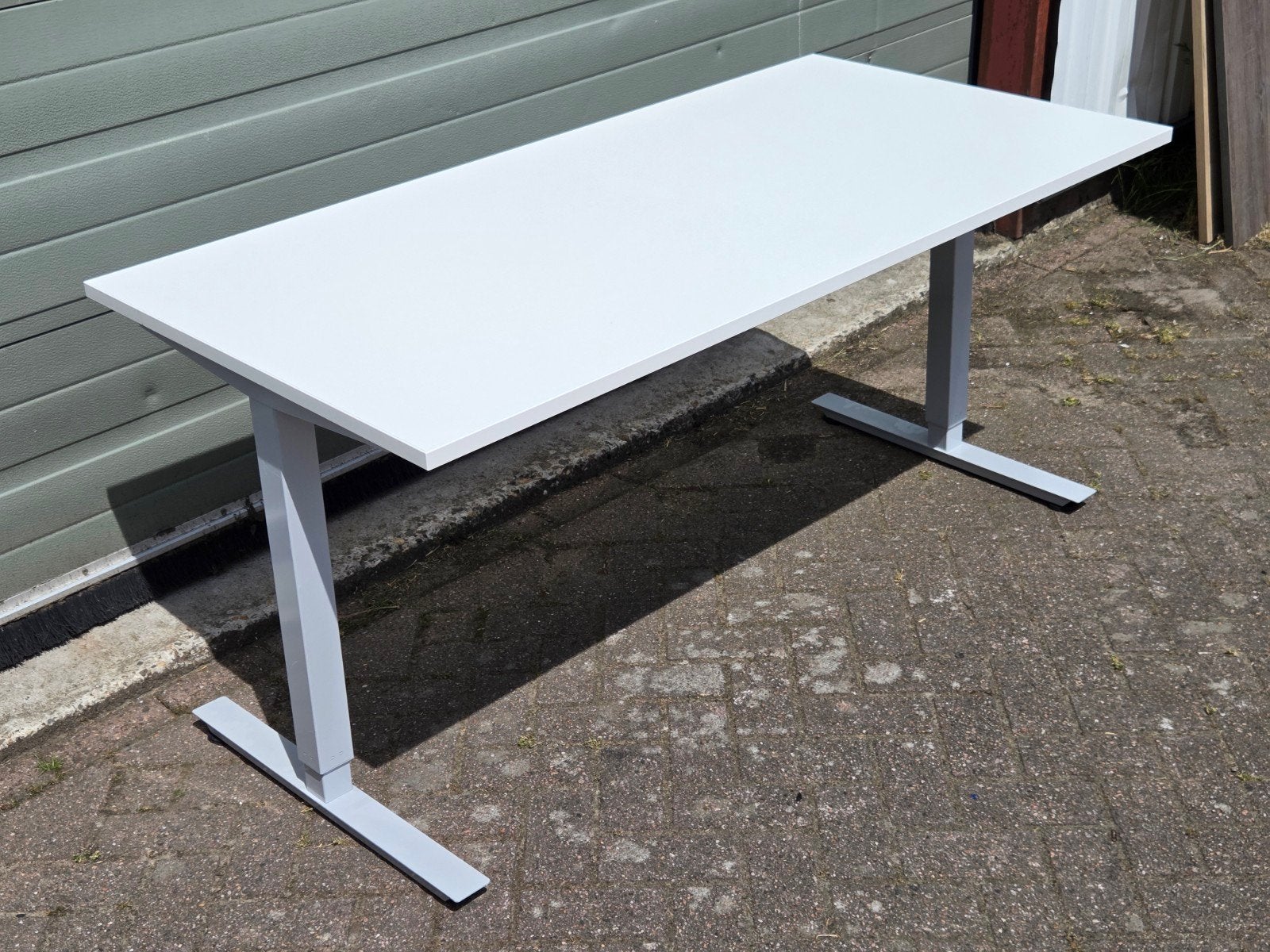 Zit-Sta bureau, zwengel of elektrisch, nieuwe bladen, div af, Zit-sta bureau, Elektrisch, Ophalen of Verzenden, VST Kantoormeubulair