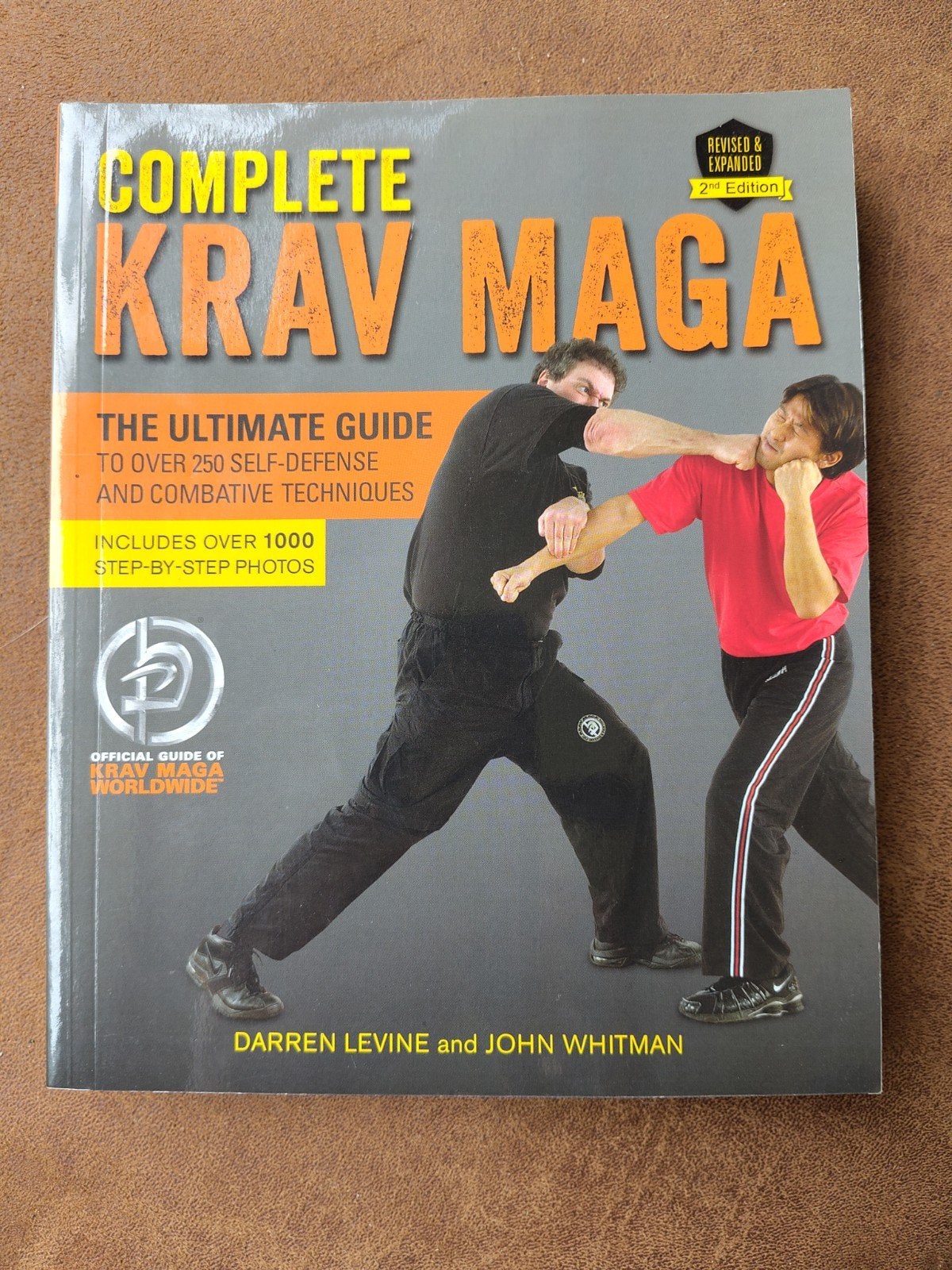 Darren Levine and John Whitman - Complete Krav Maga, Boeken, Ophalen of Verzenden, Zo goed als nieuw, Darren Levine and John Whitman