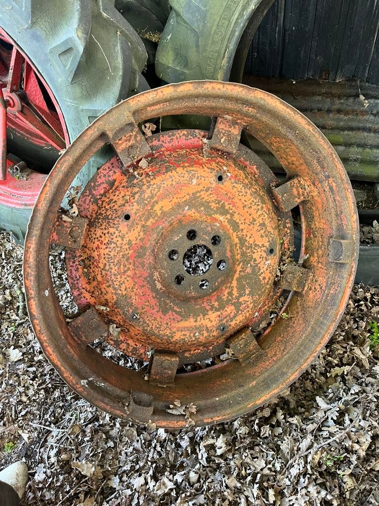 Fordson major / Dexta achtervelgen 36/28 inch, Ophalen, Gebruikt