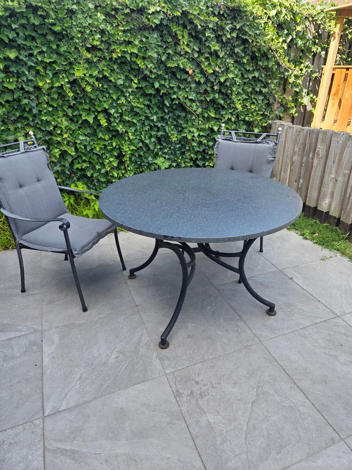 Ronde tuintafel met natuurstenen blad (Ø120 cm), Tuin en Terras, Tuintafels, Ophalen, Gebruikt, Rond, Metaal