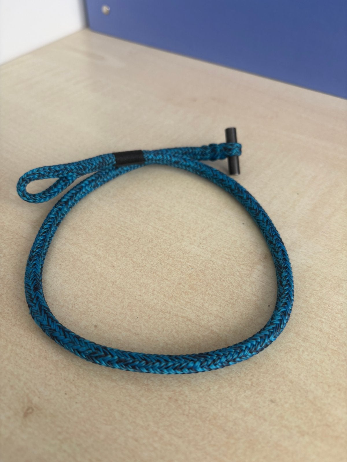 Pig and Hen armband blauw als nieuw, Ophalen of Verzenden, Zo goed als nieuw, Blauw, Overige materialen