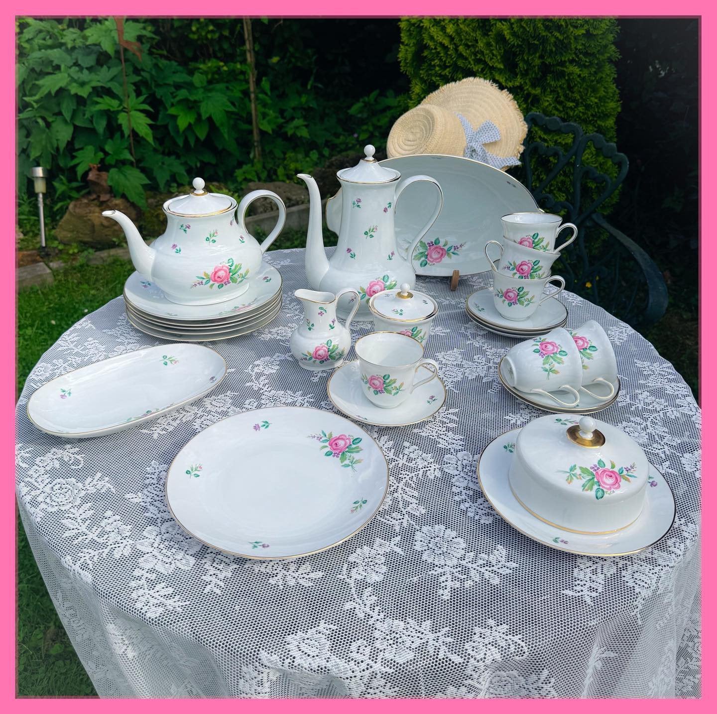 Brocant ontbijtservies high tea servies kopjes Hutsenreuther, Ophalen of Verzenden