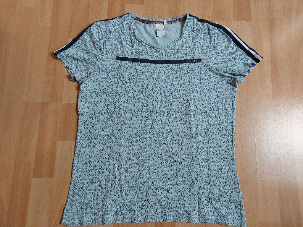 Mintgroen t-shirt *Refill*, Maat 52/54 (L), Refill, Ophalen of Verzenden, Zo goed als nieuw