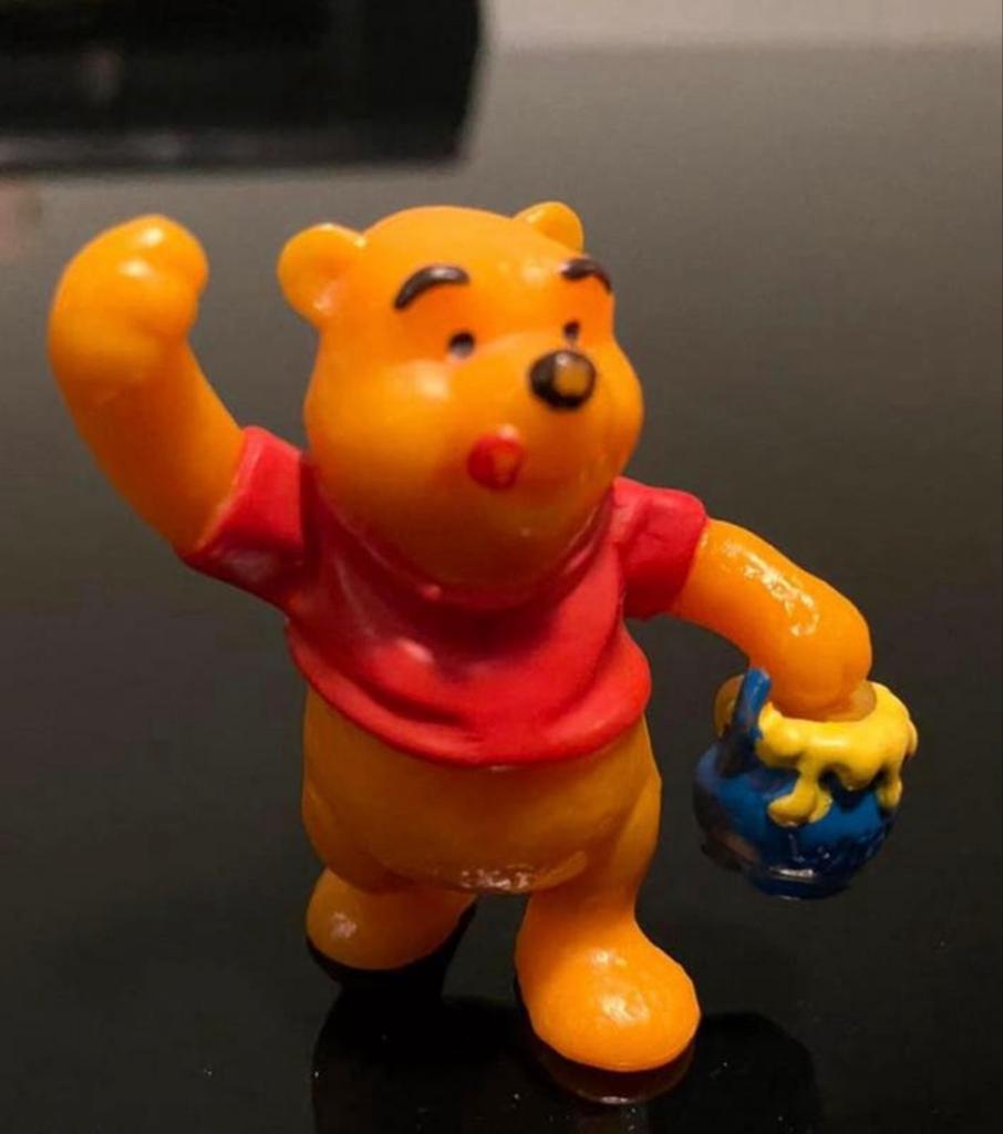 Winnie de Poeh figuur met honingpot - Zo goed als nieuw, Ophalen of Verzenden, Zo goed als nieuw