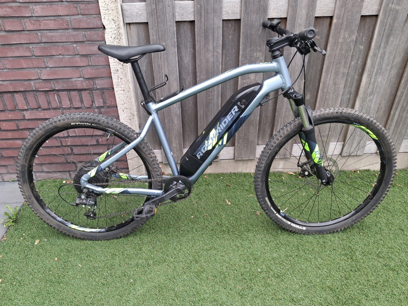 elektrische mountainbike zgan ! slechts 56 ķm op de teller, Fietsen en Brommers, Fietsen | Heren | Sportfietsen en Toerfietsen