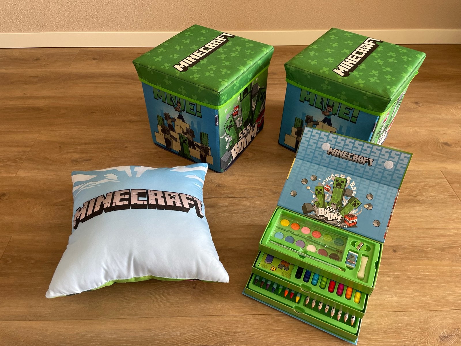Minecraft Opbergboxen, kussen en tekenset, Ophalen, Zo goed als nieuw, Jongen of Meisje