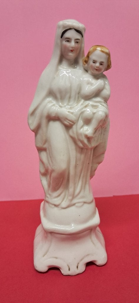 Zeer oud porseleinen Madonna beeldje, Ophalen