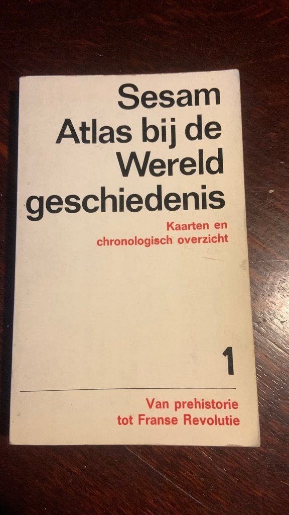 Sesam atlas bij de wereld geschiedenis 1, Ophalen of Verzenden, Zo goed als nieuw, Overige gebieden