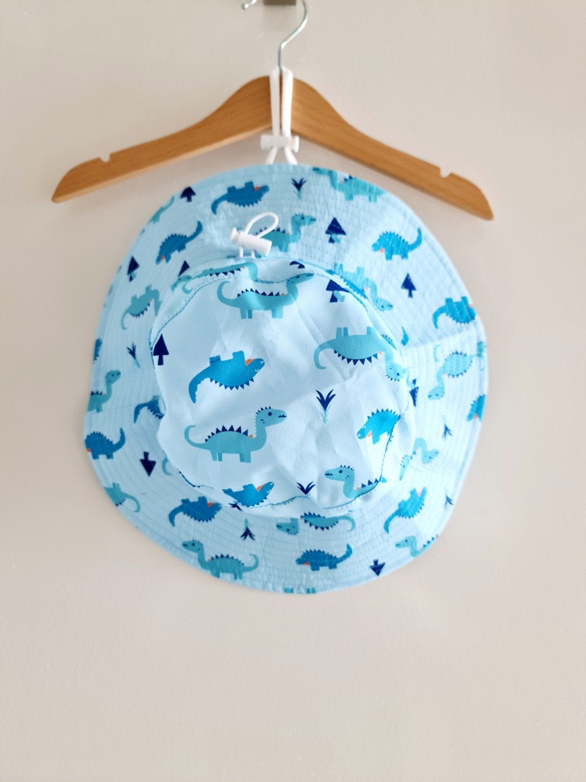 Zomerhoed met dino's maat 52, Kinderen en Baby's, Kinderkleding | Petten en Hoeden, Hoed, Jongen of Meisje, Ophalen of Verzenden