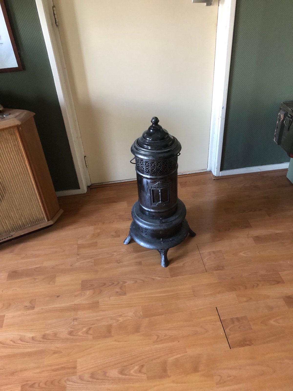 Antieke Petroleumkachel - Decoratieve Verwarming, Ophalen of Verzenden