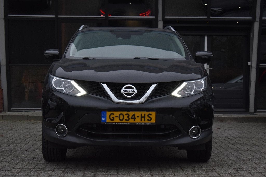 Nissan Qashqai 1.6 Connect Edition Pano Cruise Camera Keyles, Voorwielaandrijving, Gebruikt, 4 cilinders, Bedrijf