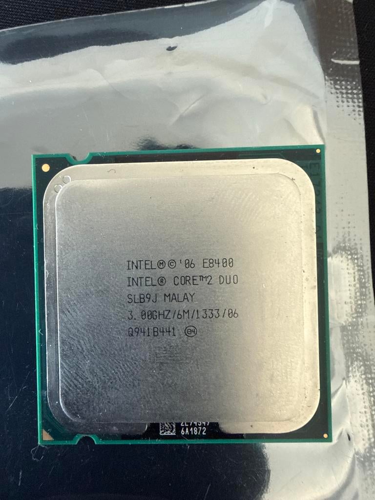 Intel Core 2 Duo E8400 processor, Computers en Software, Processors, Ophalen, Gebruikt, 2-core, 3 tot 4 Ghz