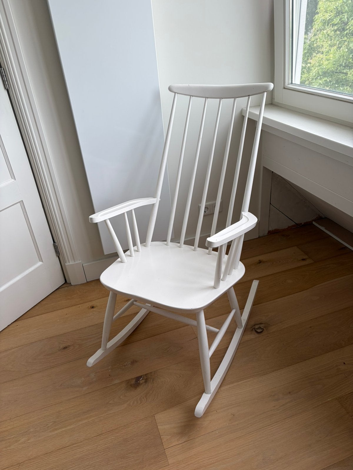 Houten schommelstoel, Ophalen, Zo goed als nieuw, Stoel(en)
