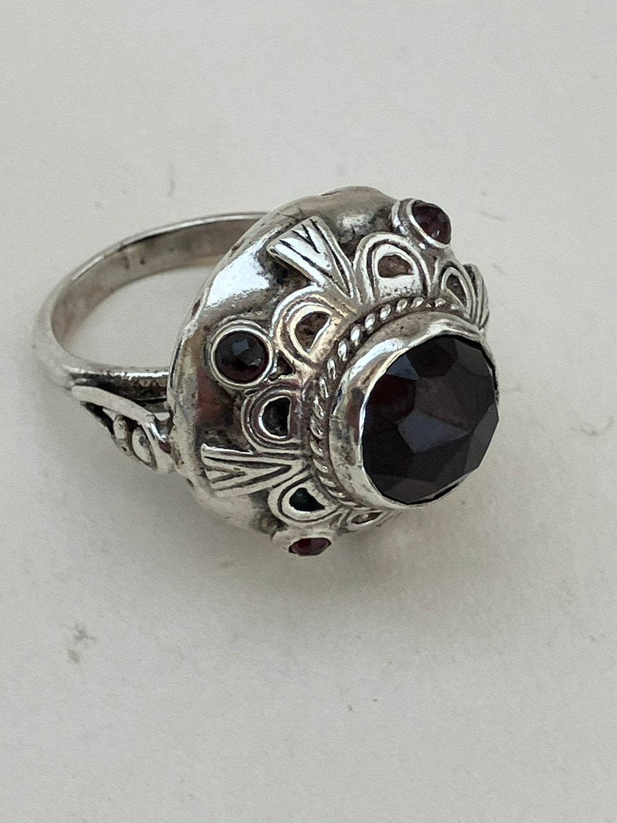 Prachtige ring!, Sieraden, Tassen en Uiterlijk, Ringen, Ophalen of Verzenden, Zo goed als nieuw, 17 tot 18, Dame