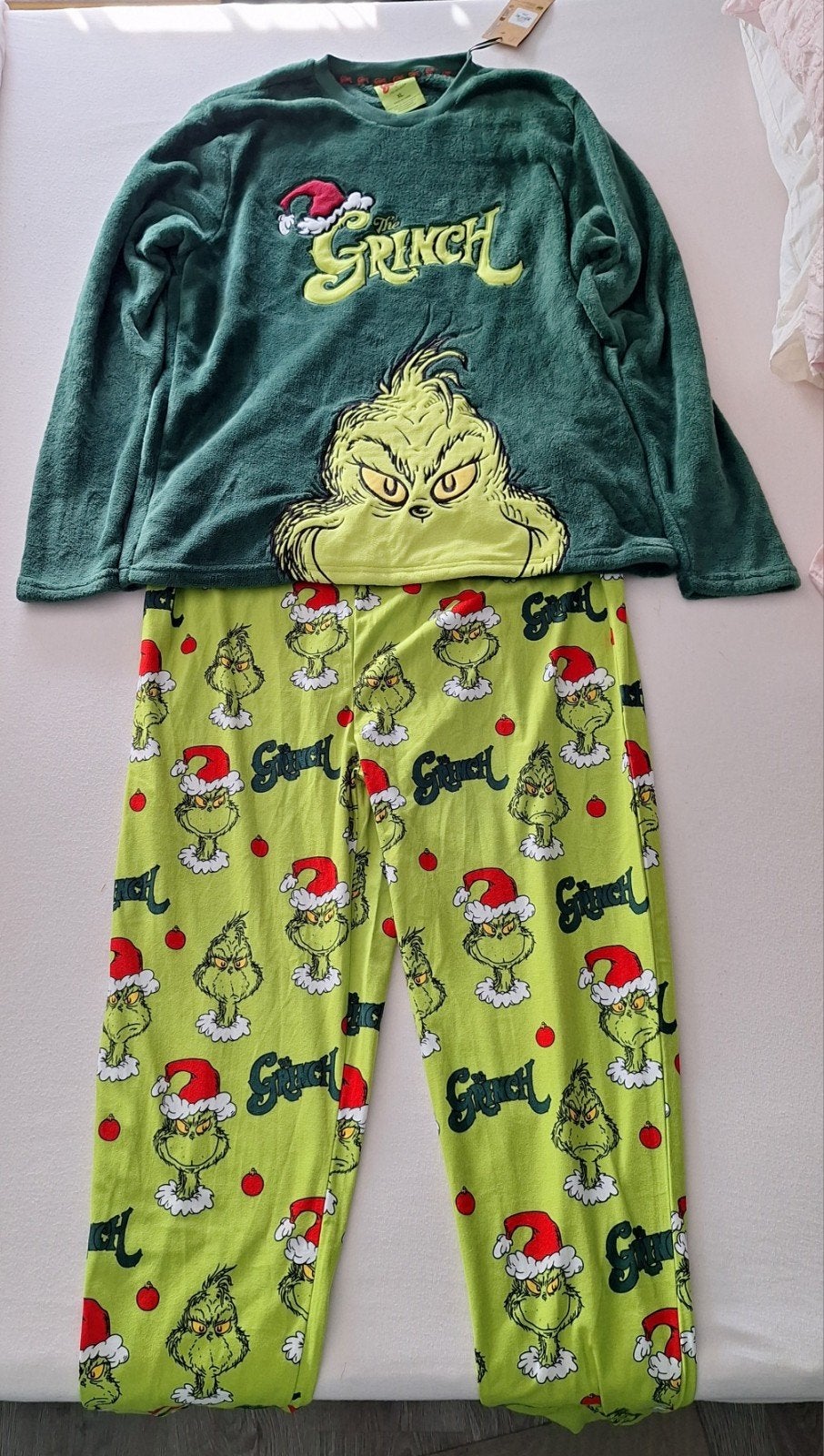 Grinch pyjama, Ophalen, Nieuw, Maat 56/58 (XL)