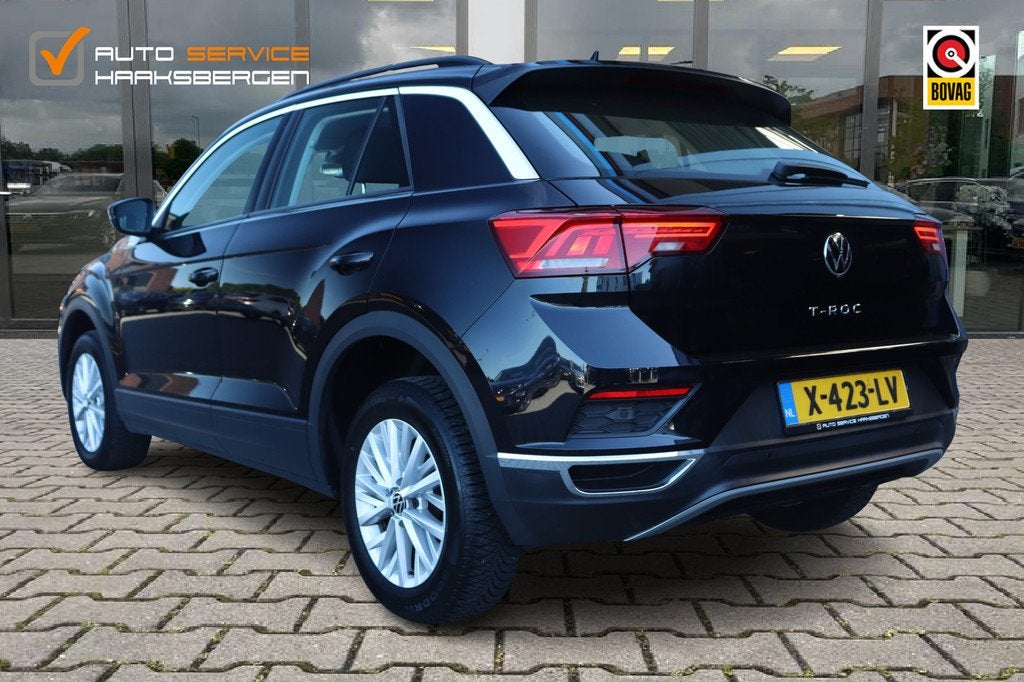 Volkswagen T-Roc 1.5 TSI Style | Trekhaak | Camera | ACC |, 1254 kg, Stof, 4 cilinders, 150 pk