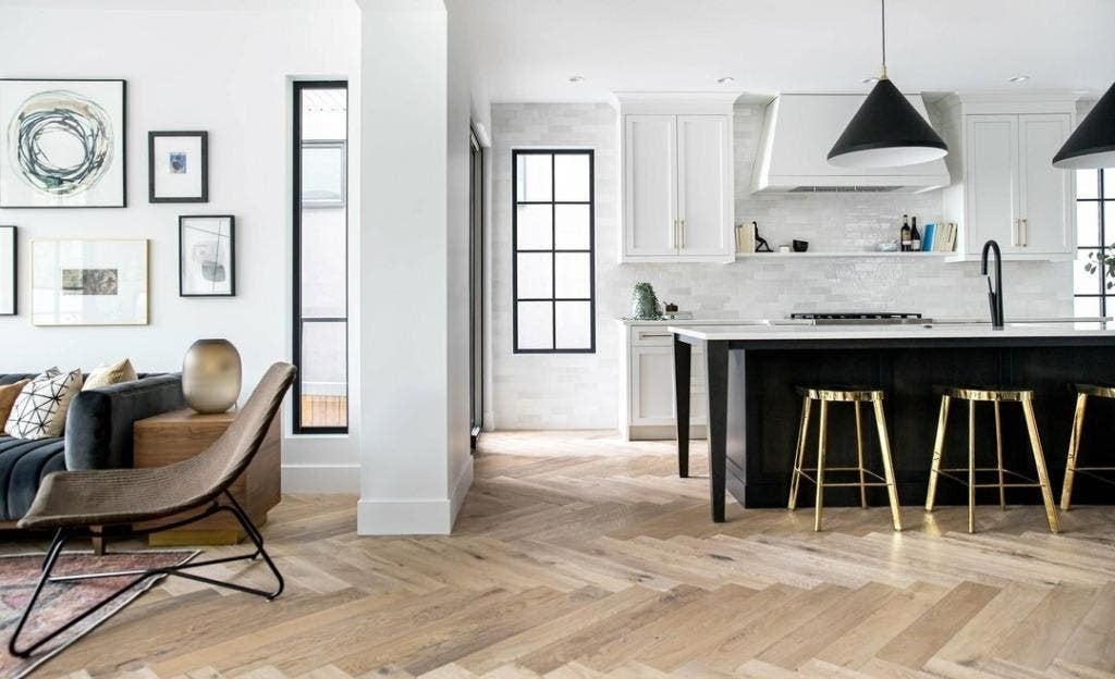 AANBIEDING OP=OP! EIKEN VISGRAAT CHATEAU VLOER GEBORSTELD!, Huis en Inrichting, Stoffering | Vloerbedekking, Ophalen of Verzenden