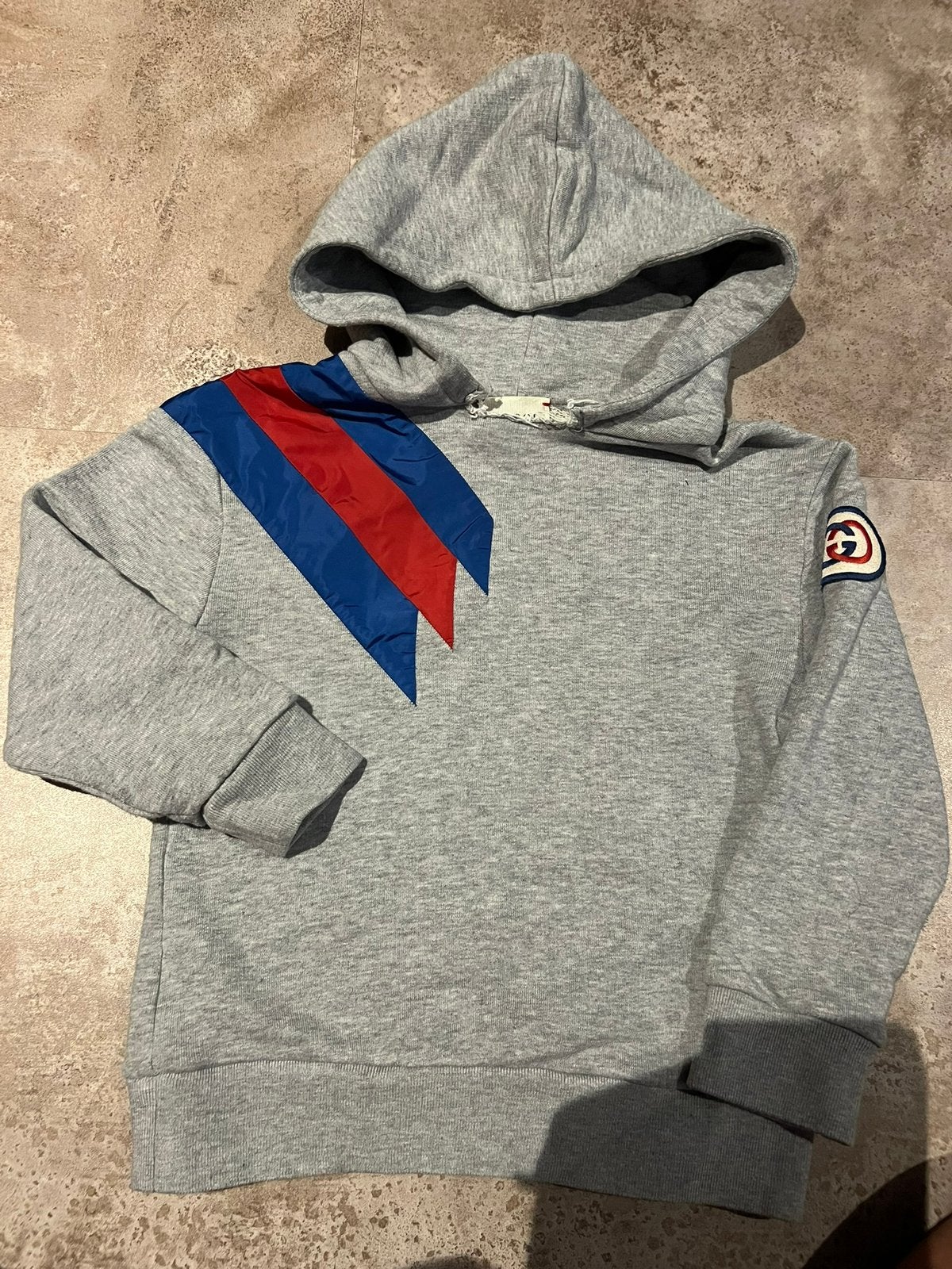 GUCCI sweater met capuchon maat 104 origineel, Ophalen of Verzenden, Zo goed als nieuw, Jongen, Trui of Vest