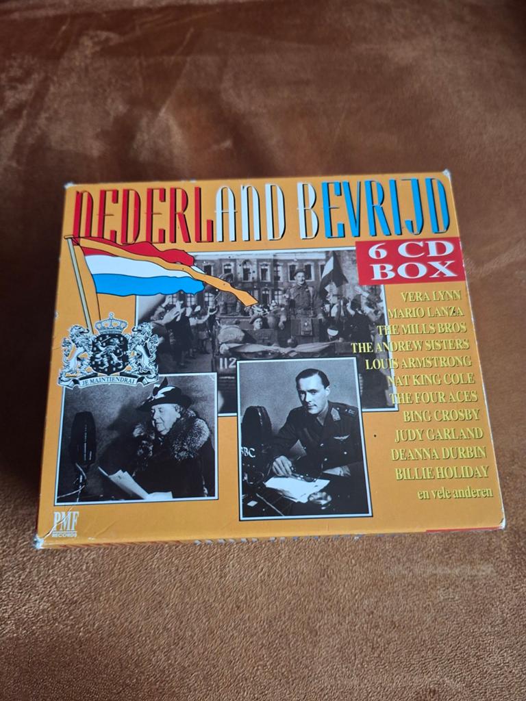 Nederland Bevrijd 6 CD Box, Cd's en Dvd's, Ophalen of Verzenden, Zo goed als nieuw