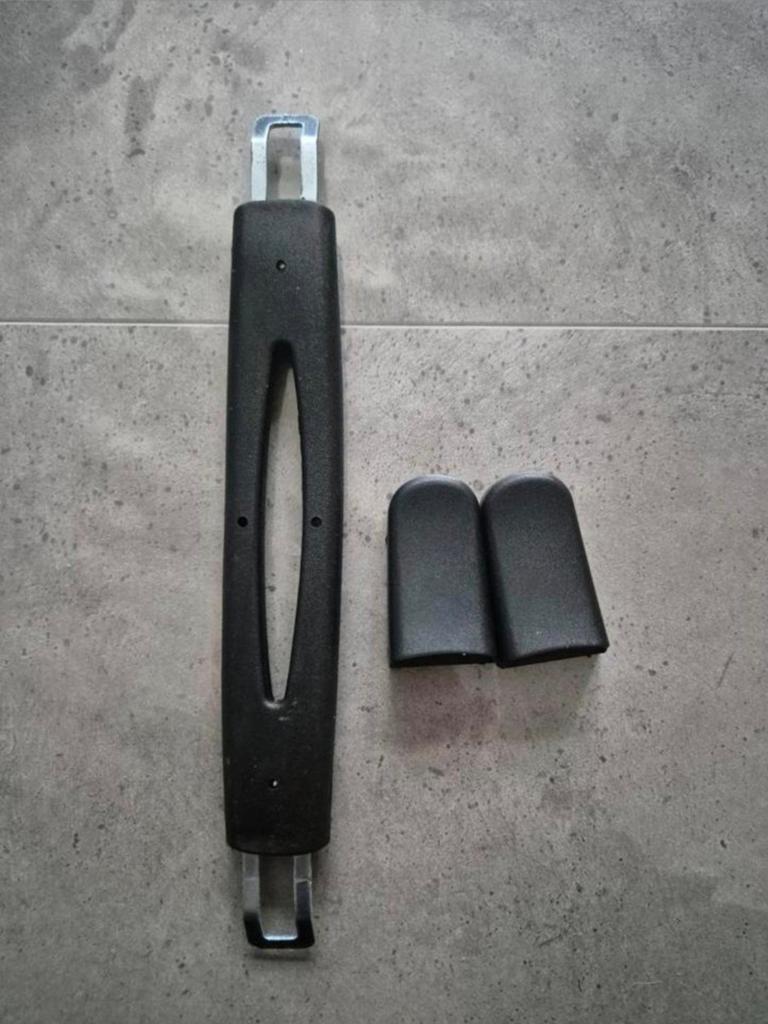 Handvat voor koffer of tas (2 stuks), Ophalen, Gebruikt, Hard kunststof, Minder dan 50 cm
