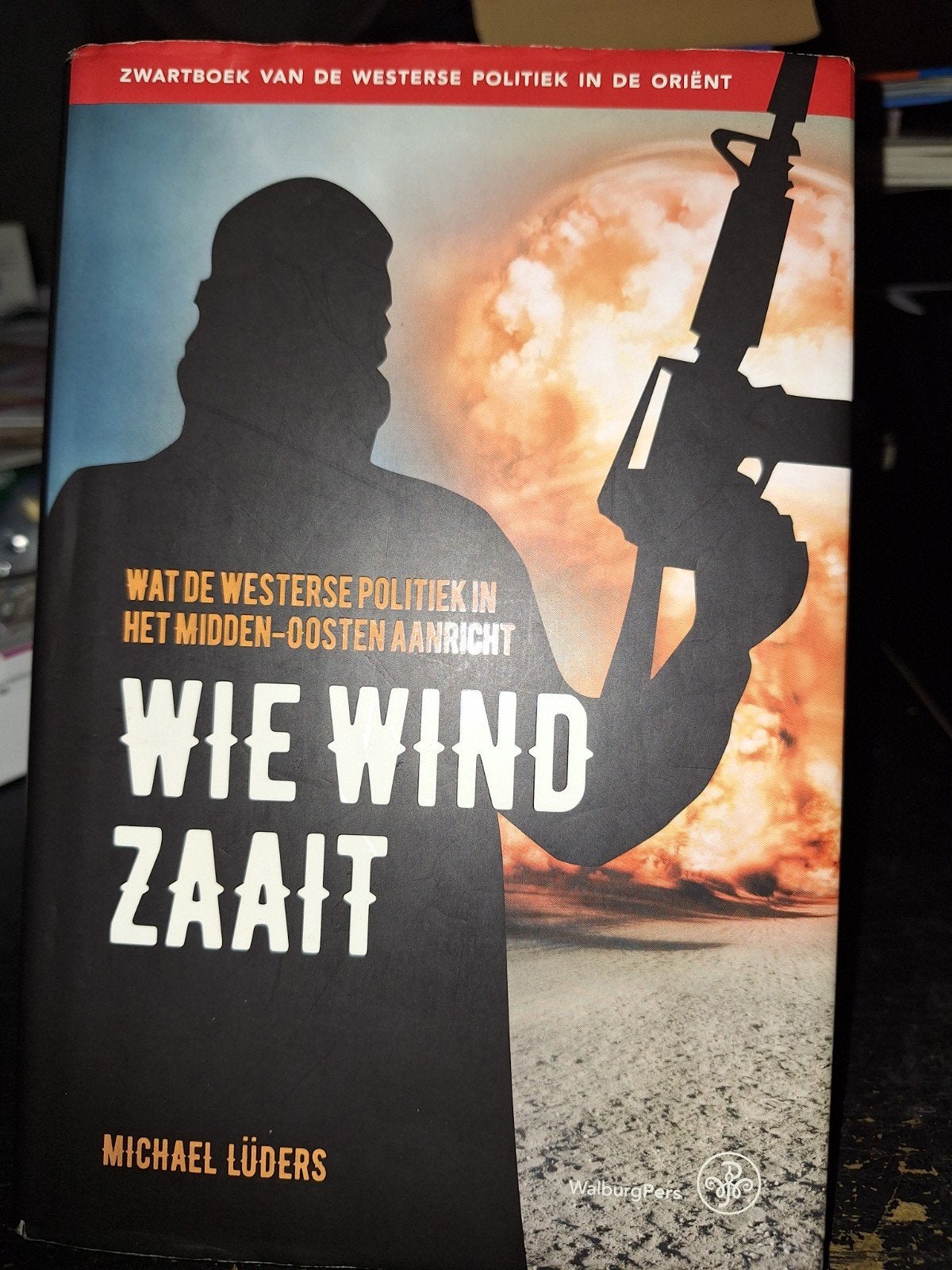 Wie wind zaait, Ophalen of Verzenden, Zo goed als nieuw, Nederland